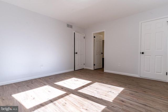 9 HAWTHORNE DR, Medford, NJ 08055