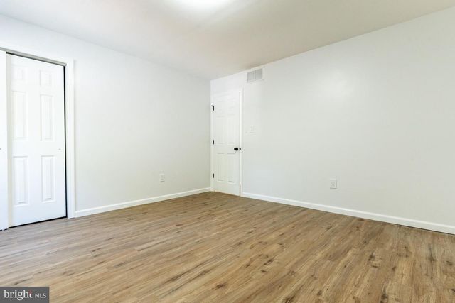9 HAWTHORNE DR, Medford, NJ 08055