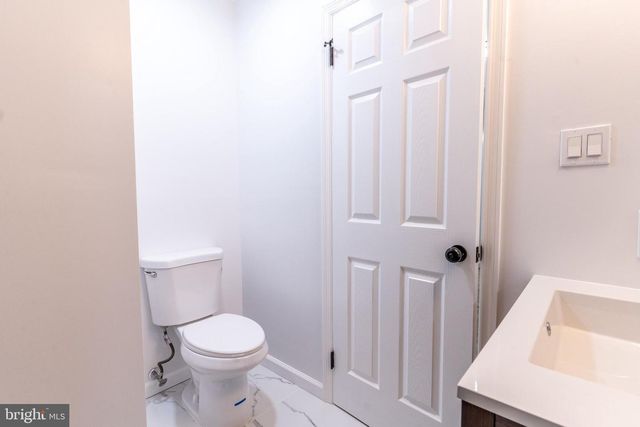 9 HAWTHORNE DR, Medford, NJ 08055