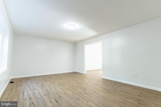 9 HAWTHORNE DR, Medford, NJ 08055