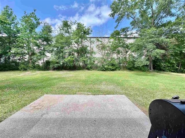 205 Reynolds Lane, Vidor, TX 77662