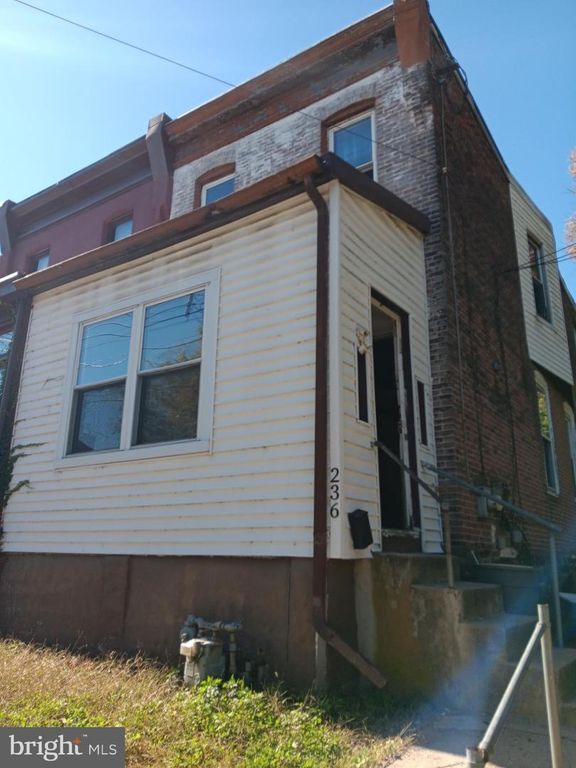 236 MILL ST, Darby, PA 19023