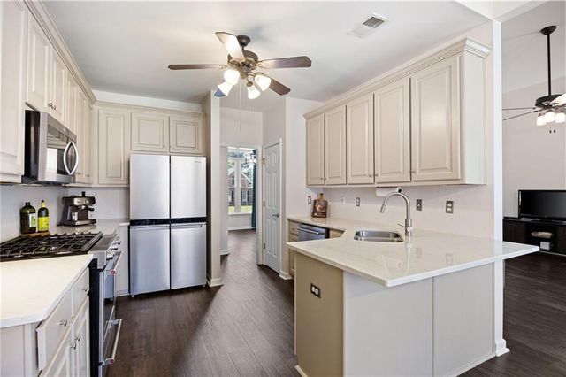 717 Golf Crest Drive, Acworth, GA 30101