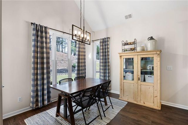 717 Golf Crest Drive, Acworth, GA 30101