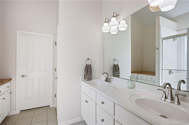 717 Golf Crest Drive, Acworth, GA 30101