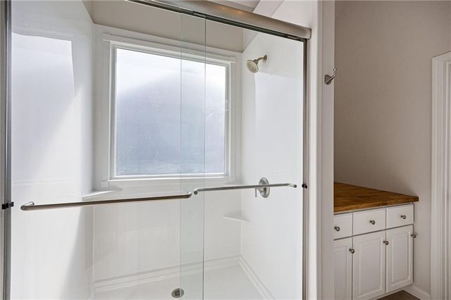 717 Golf Crest Drive, Acworth, GA 30101