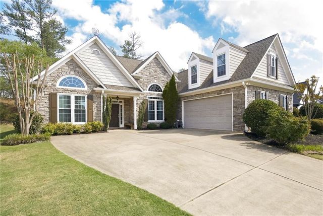 717 Golf Crest Drive, Acworth, GA 30101