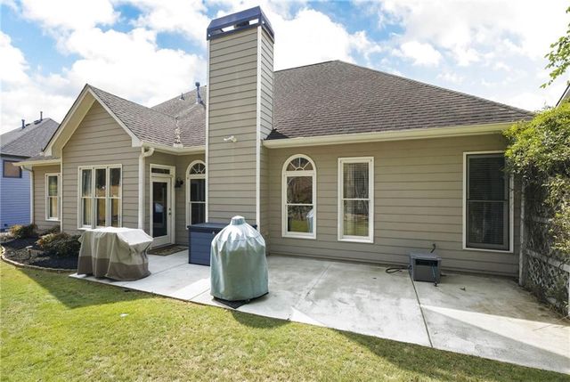 717 Golf Crest Drive, Acworth, GA 30101