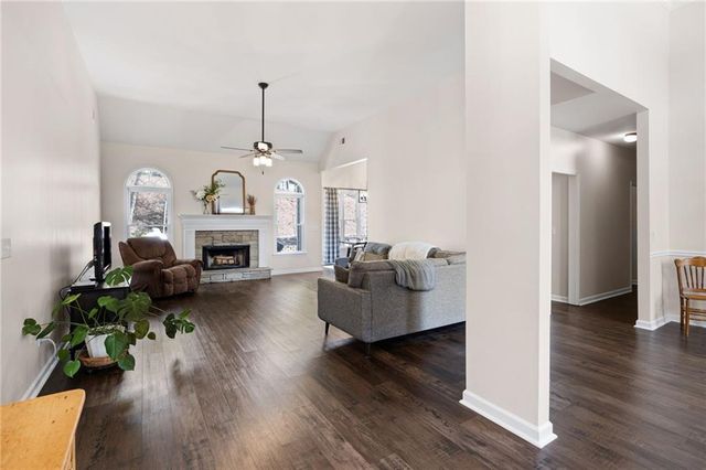 717 Golf Crest Drive, Acworth, GA 30101