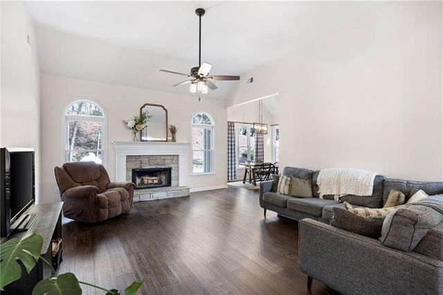 717 Golf Crest Drive, Acworth, GA 30101