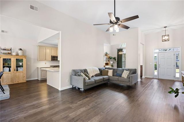 717 Golf Crest Drive, Acworth, GA 30101