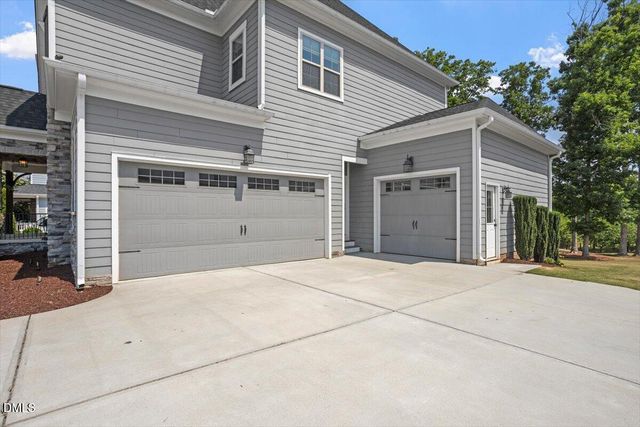 525 Ancient Oaks Drive, Holly Springs, NC 27540