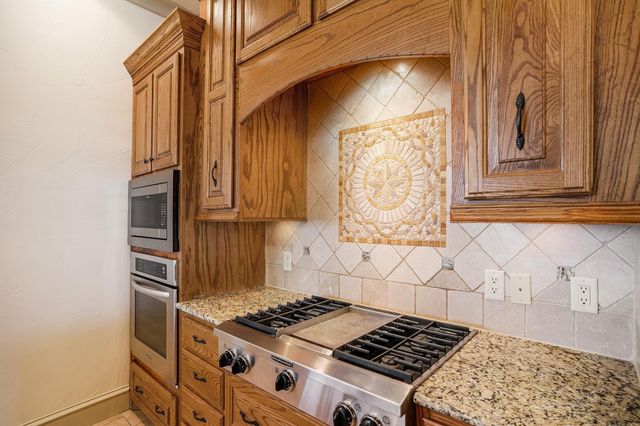 7713 Lakeview Circle, Fort Worth, TX 76179