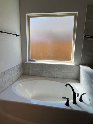 203 Mockingbird Drive, Waxahachie, TX 75165