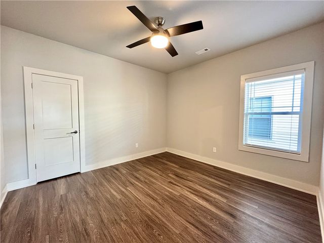 703 NE Heights Lane, Bentonville, AR 72712