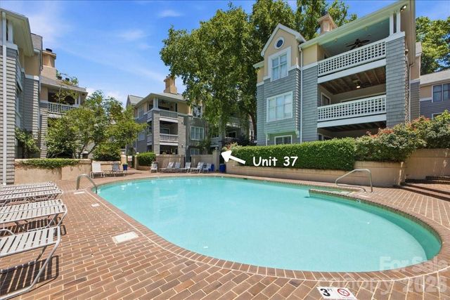 232 Queens Road 37, Charlotte, NC 28204