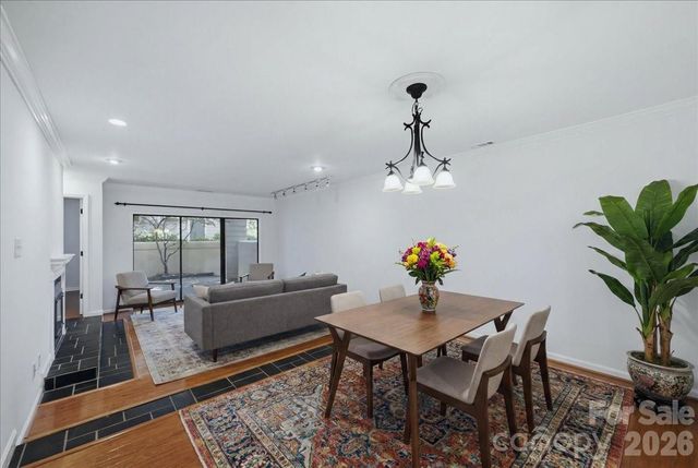 232 Queens Road 37, Charlotte, NC 28204
