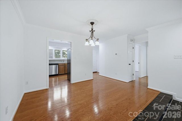 232 Queens Road 37, Charlotte, NC 28204