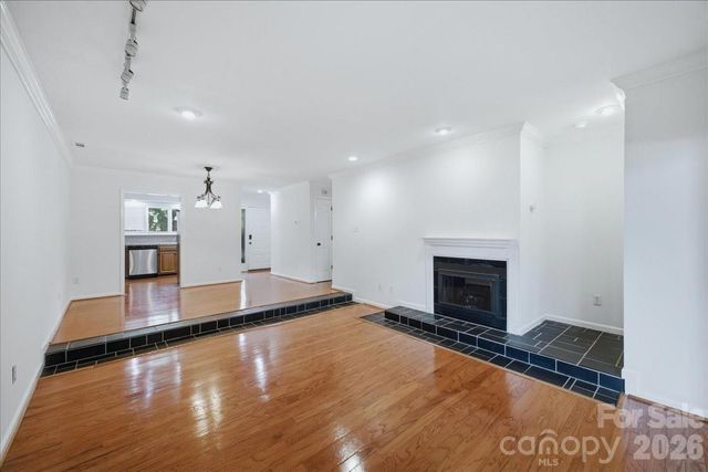 232 Queens Road 37, Charlotte, NC 28204