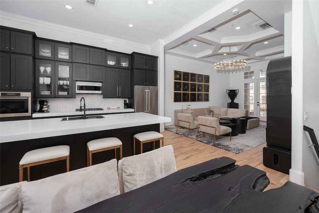 727 Will Rice Avenue, Irving, TX 75039