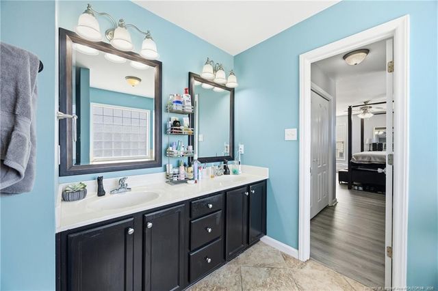 1944 Yellowbrick Road, Fayetteville, NC 28314