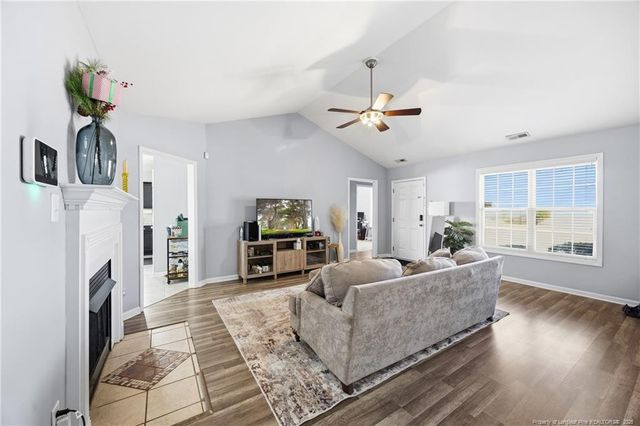 1944 Yellowbrick Road, Fayetteville, NC 28314