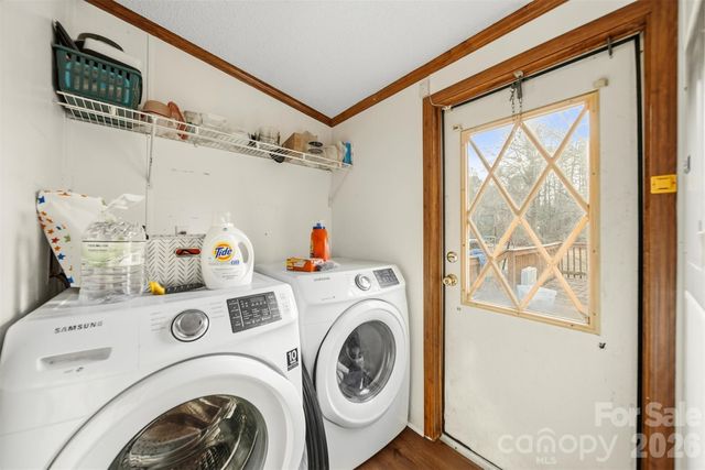 109 10th Street NE, Hildebran, NC 28637