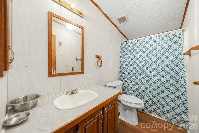 109 10th Street NE, Hildebran, NC 28637