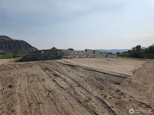 136 Eastlake Road, Oroville, WA 98844