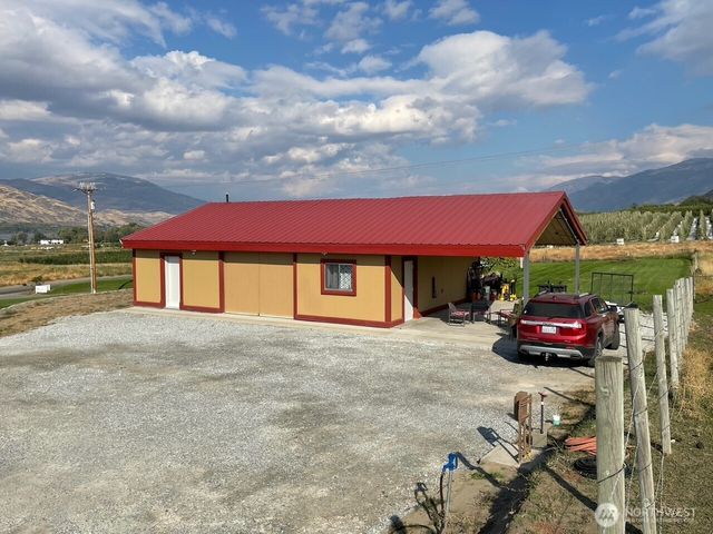 136 Eastlake Road, Oroville, WA 98844