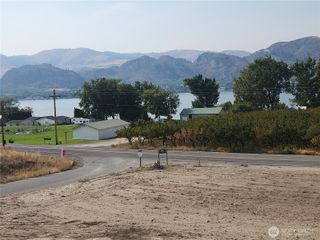 136 Eastlake Road, Oroville, WA 98844