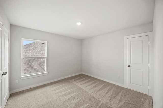 329 Amberville Drive, Red Oak, TX 75154