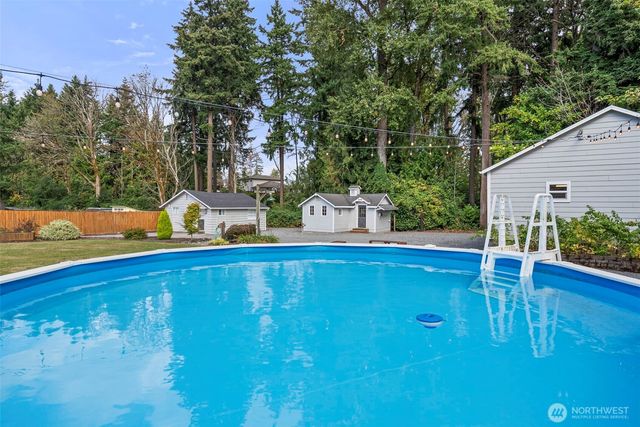 2525 112th Avenue E, Edgewood, WA 98372