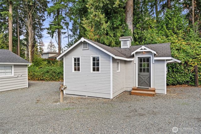 2525 112th Avenue E, Edgewood, WA 98372