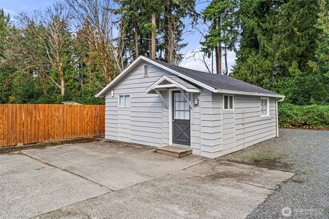 2525 112th Avenue E, Edgewood, WA 98372