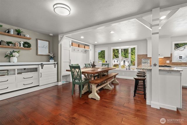 2525 112th Avenue E, Edgewood, WA 98372