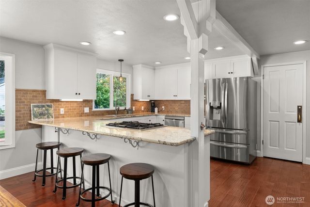 2525 112th Avenue E, Edgewood, WA 98372