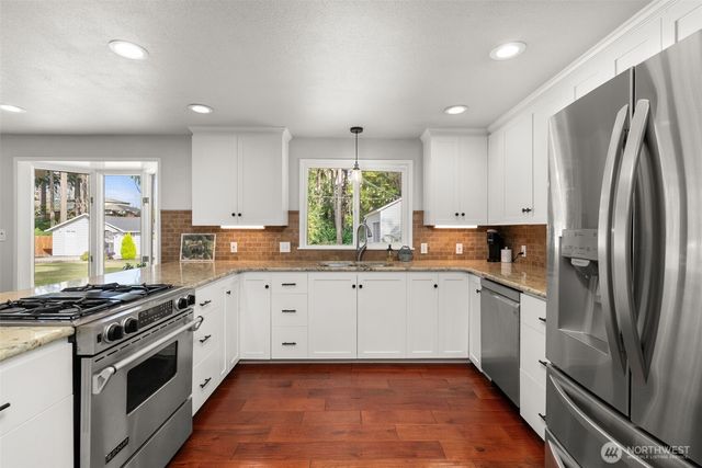 2525 112th Avenue E, Edgewood, WA 98372