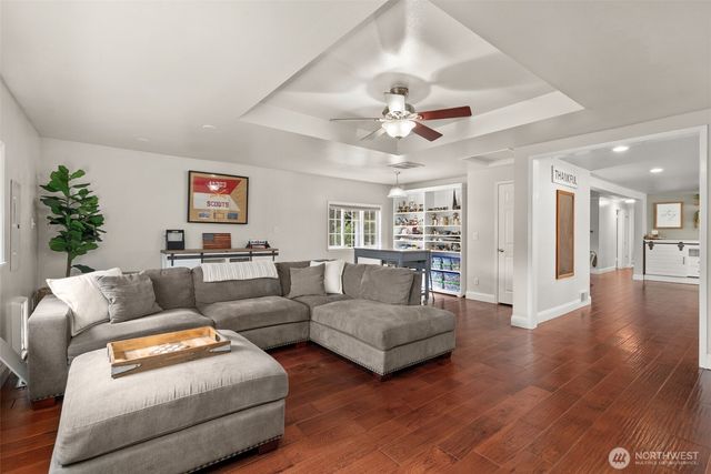 2525 112th Avenue E, Edgewood, WA 98372