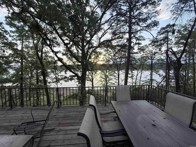 5 Lakeshore Drive, Higden, AR 72067