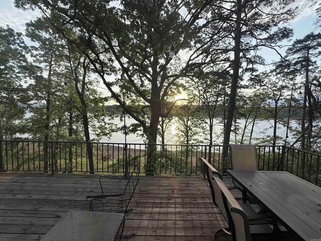 5 Lakeshore Drive, Higden, AR 72067