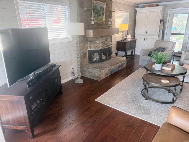 5 Lakeshore Drive, Higden, AR 72067