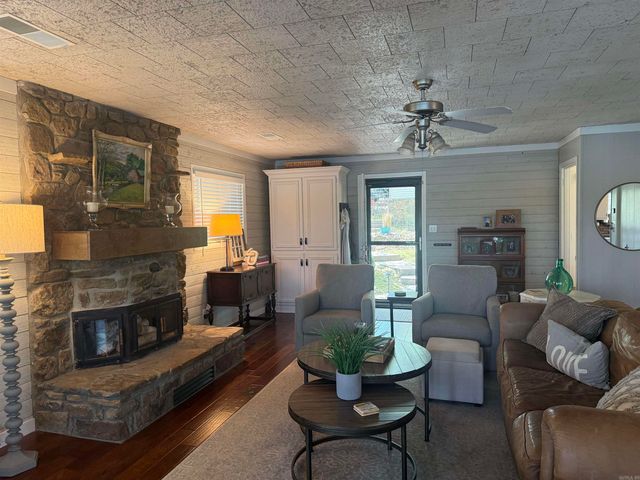 5 Lakeshore Drive, Higden, AR 72067