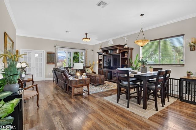 2522 Dora CT, Lehigh Acres, FL 33971