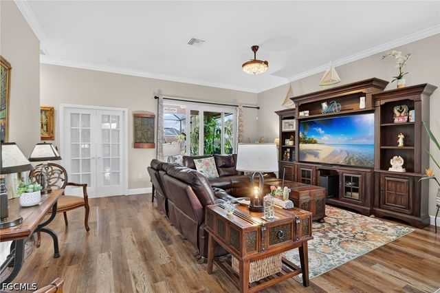 2522 Dora CT, Lehigh Acres, FL 33971