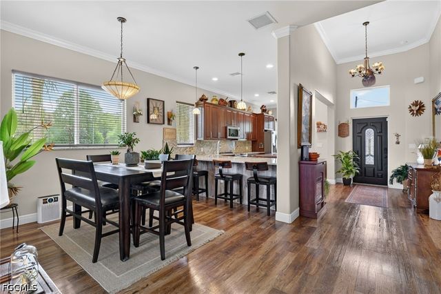 2522 Dora CT, Lehigh Acres, FL 33971