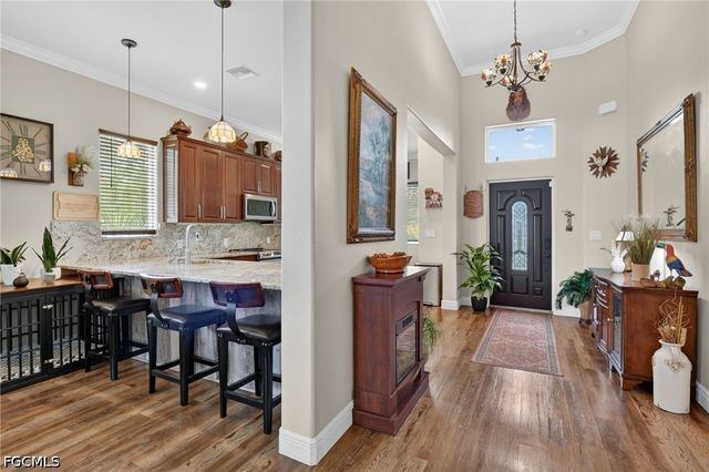 2522 Dora CT, Lehigh Acres, FL 33971