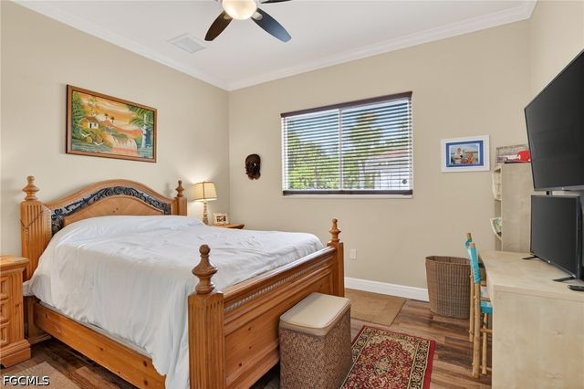 2522 Dora CT, Lehigh Acres, FL 33971