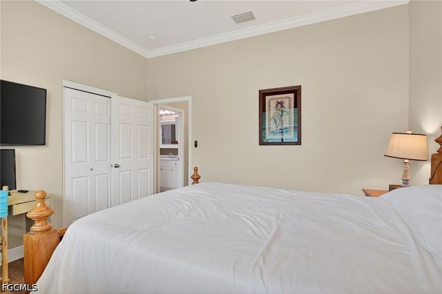 2522 Dora CT, Lehigh Acres, FL 33971