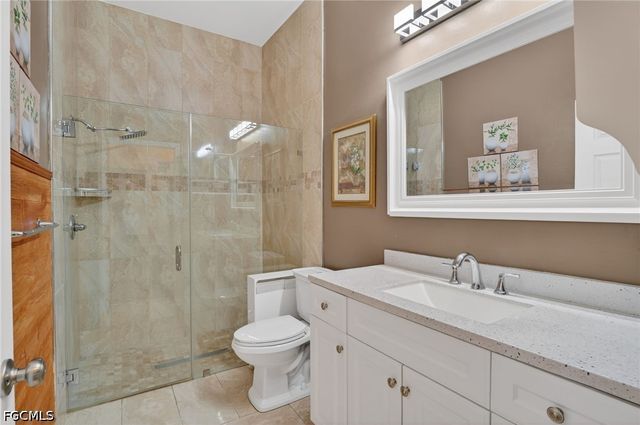 2522 Dora CT, Lehigh Acres, FL 33971